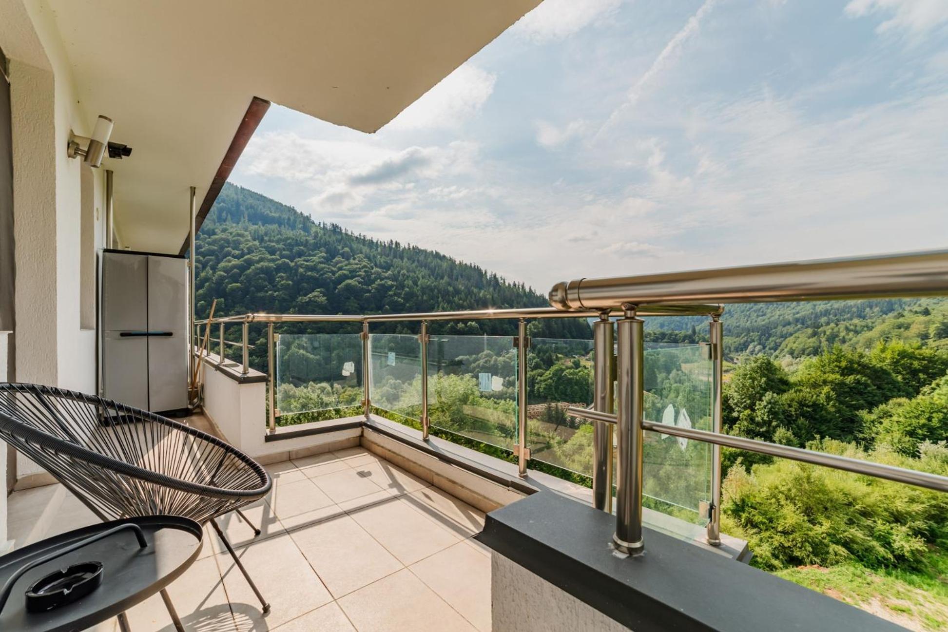 Romantic Jacuzzi Chic Apartment Sinaia Exteriör bild
